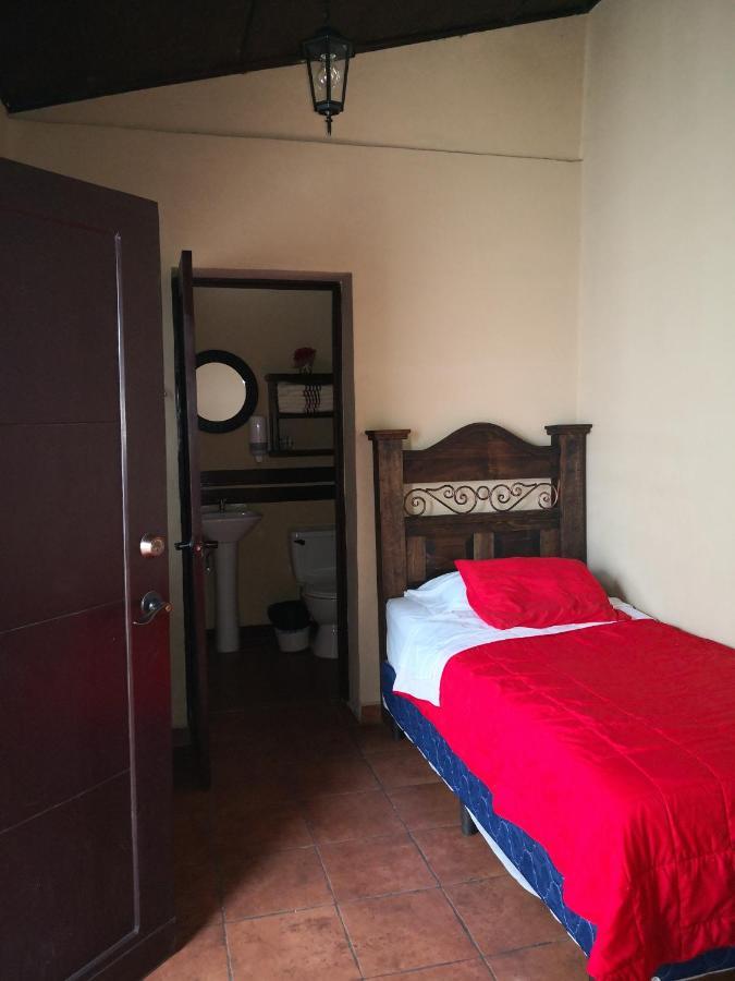 Hotel San Judas Tadeo Garden Antigua Екстер'єр фото